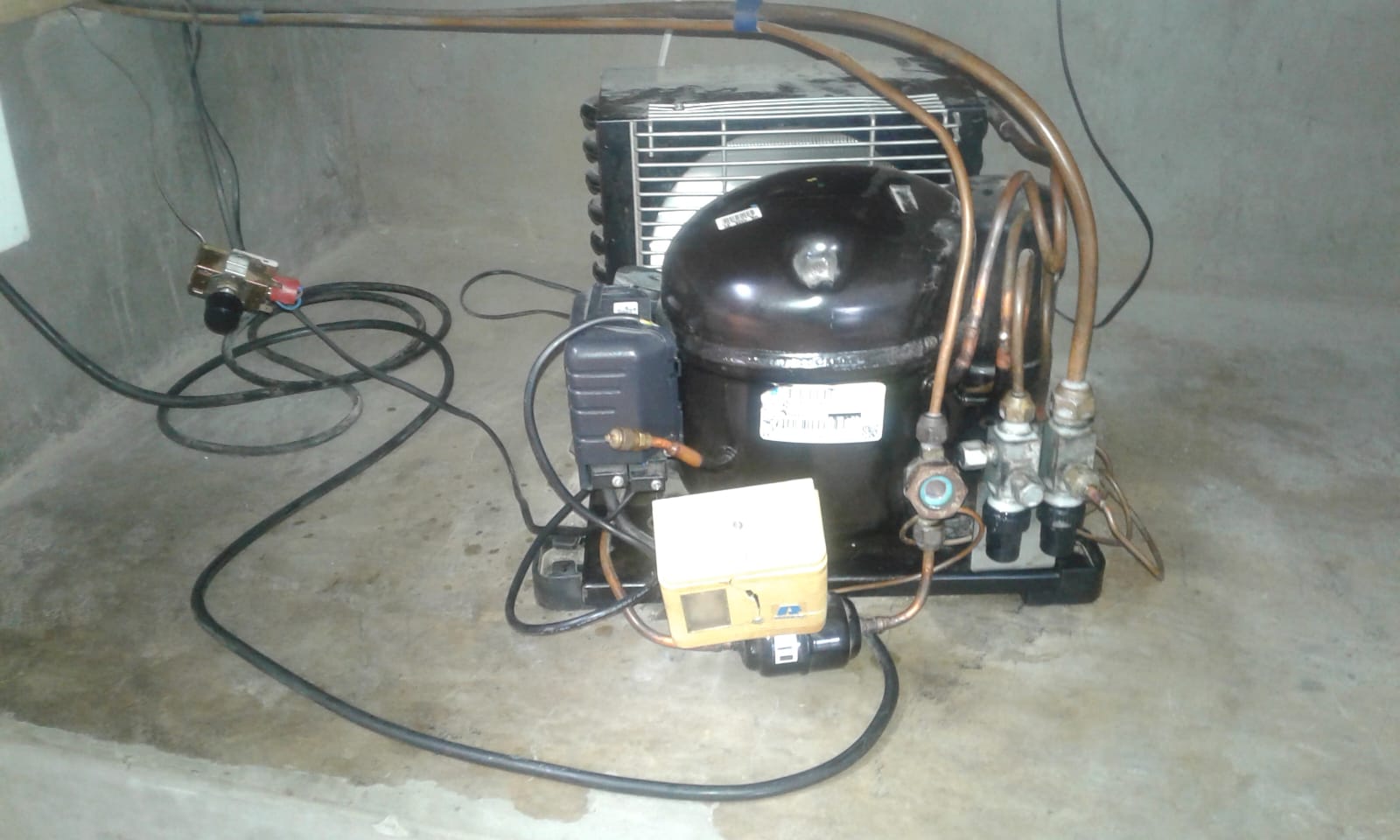 Cool Guys SA technician performing AC repairs and maintenance